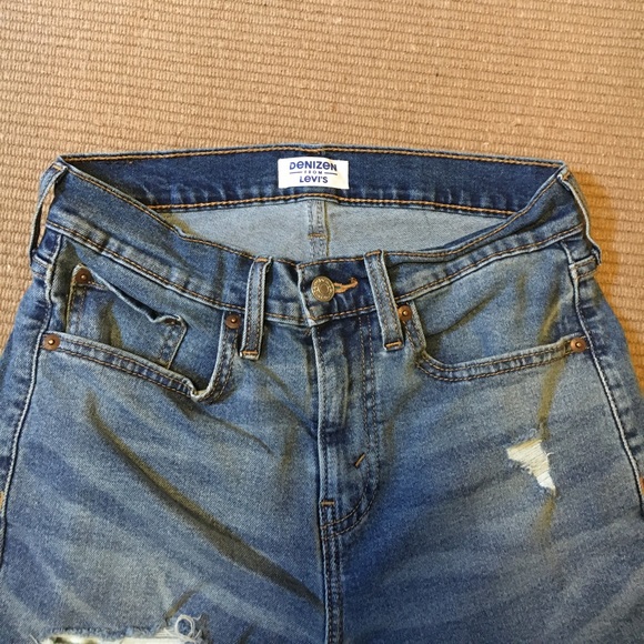 Denison from Levi’s Men’s denim shorts - Picture 2 of 3